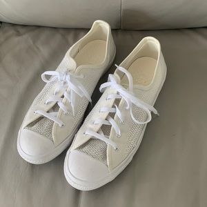 Converse all star, size 9, white/ off white